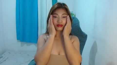 queen online show from February 19, 4:55 pm