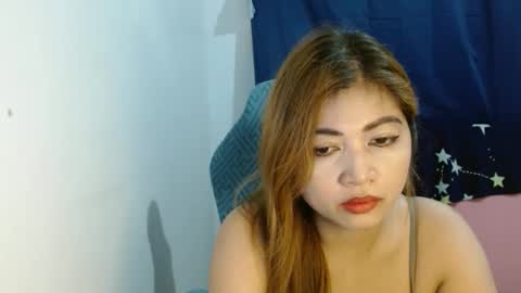Snapshot of queenboba chatting on May 11, 4:59 pm queen online show from May 11, 4:59 pm