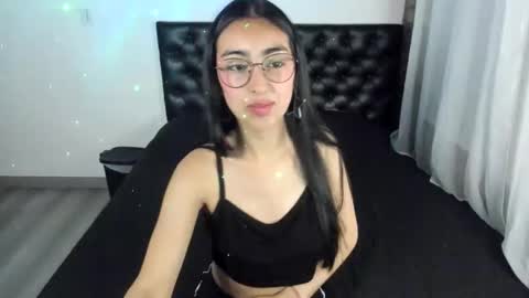 queenbyte_18 online show from February 14, 2:52 am