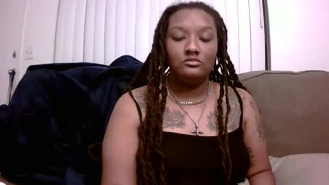 Queen Chief online show from March 24, 7:46 am