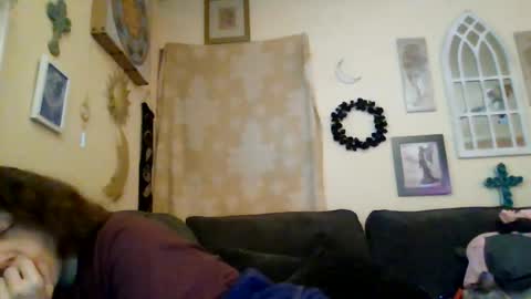 queencrimsonlvx online show from June 13, 7:12 pm