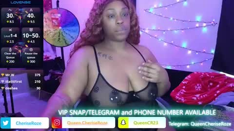 Snapshot of queencroze chatting on December 29, 6:05 pm Queen Cherise Roze online show from December 29, 6:05 pm