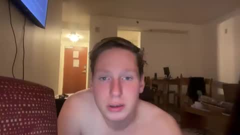 Snapshot of queendarksiren chatting on December 3, 1:24 am queendarksiren online show from December 3, 1:24 am