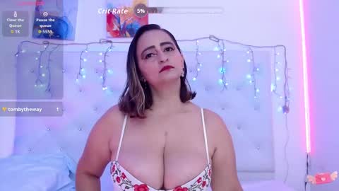 Snapshot of queendesiree_ chatting on February 23, 7:55 pm queendesiree_ online show from February 23, 7:55 pm