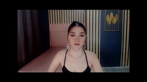 queenemeraldts online show from January 15, 2:27 am