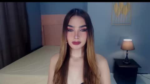 queenemeraldts online show from September 16, 2:01 am