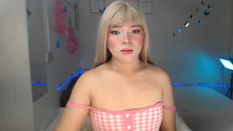 kelesey online show from October 19, 3:12 pm