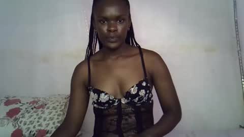 Snapshot of queenkeysha chatting on January 10, 12:29 pm KEYSHA online show from January 10, 12:29 pm