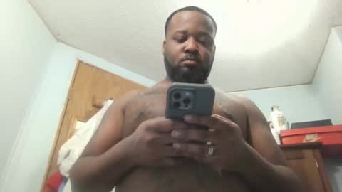 Queen N King Fun Night online show from January 4, 4:44 am