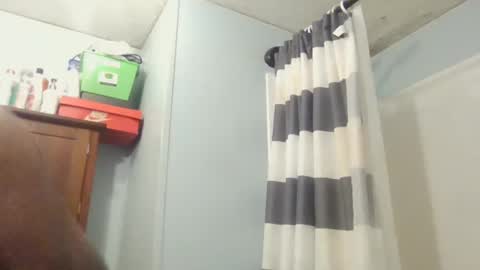 Queen N King Fun Night online show from January 7, 9:29 am