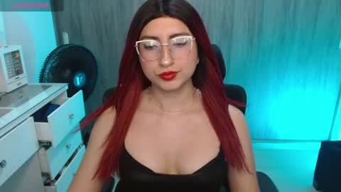 Snapshot of queenlilith_paradise chatting on July 20, 10:34 pm Queenlilith online show from July 20, 10:34 pm