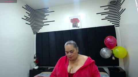 VickyBoobss online show from January 17, 1:05 pm