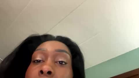 Snapshot of queenmorgan777 chatting on November 11, 4:01 am queenmorgan777 online show from November 11, 4:01 am