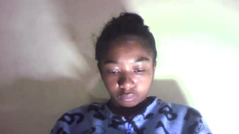 queennaya online show from August 1, 10:41 pm