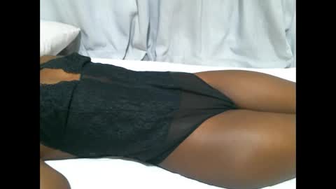 queenninaa online show from February 18, 4:03 pm