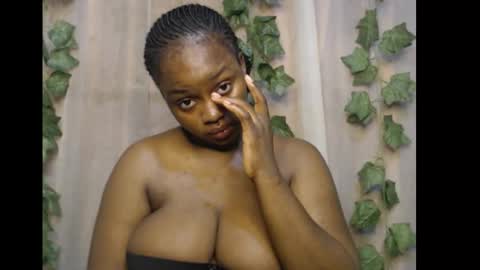 Zoey online show from December 5, 8:45 am