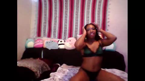 QueenOfHearts online show from January 10, 7:54 pm