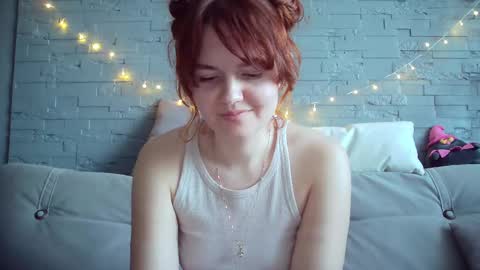 Snapshot of queenofmodels chatting on February 27, 1:28 pm QueenOfModels online show from February 27, 1:28 pm