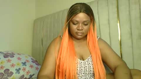 Snapshot of queenofsouls chatting on January 6, 6:03 am . online show from January 6, 6:03 am