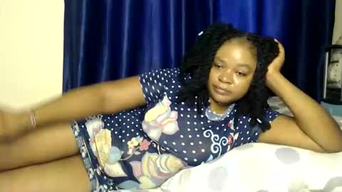 Snapshot of queenofsouls chatting on February 3, 6:22 am . online show from February 3, 6:22 am