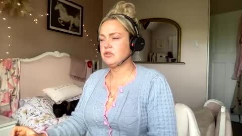PrincessP333 online show from May 12, 8:00 am