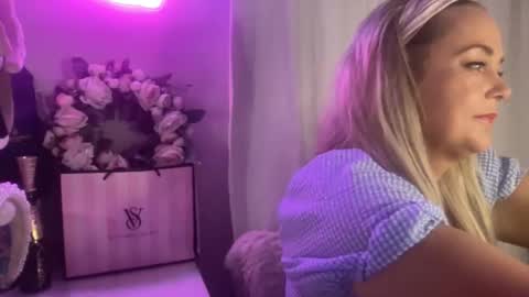 PrincessP333 online show from May 27, 9:01 pm