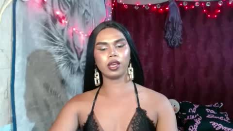 queenpinayebony_xx online show from May 19, 11:05 am