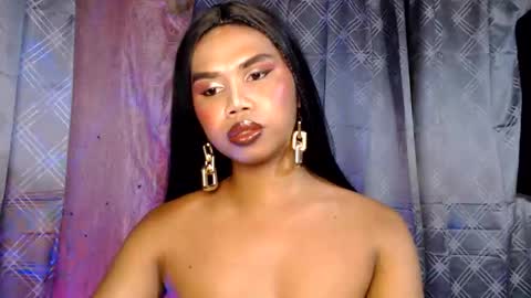 queenpinayebony_xx online show from May 31, 1:29 pm
