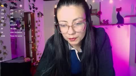 Snapshot of queenrose94 chatting on February 27, 12:38 pm queenrose94 online show from February 27, 12:38 pm