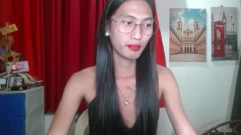 queensteffi online show from January 12, 2:44 pm