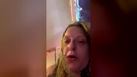 queenstonermami online show from April 18, 6:56 pm