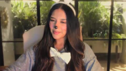 Snapshot of queenv66 chatting on November 1, 2:46 am Val - online show from November 1, 2:46 am