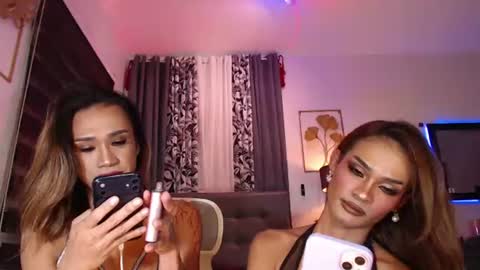 Snapshot of queenvalentinats chatting on July 28, 12:59 pm ValentinaMoone online show from July 28, 12:59 pm