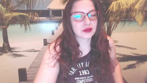 Snapshot of queenxnatasha chatting on May 28, 9:45 pm queenxnatasha online show from May 28, 9:45 pm