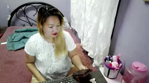 quelly40 online show from October 28, 7:05 pm