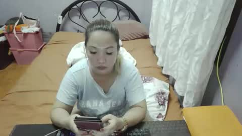 quelly40 online show from December 1, 12:32 pm