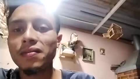 Snapshot of quennl chatting on February 13, 3:02 am quennl online show from February 13, 3:02 am