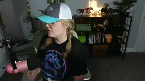 Bri online show from November 4, 3:16 am