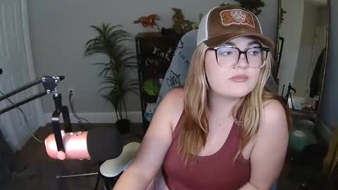 Bri online show from February 5, 2:05 am