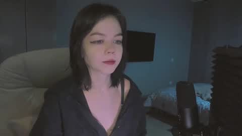 quietluxury online show from December 21, 10:44 am