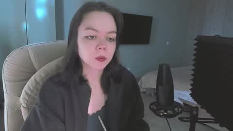 quietluxury online show from March 19, 12:20 pm