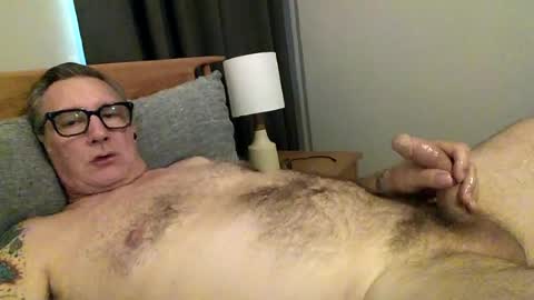 quietmature online show from June 14, 8:44 pm