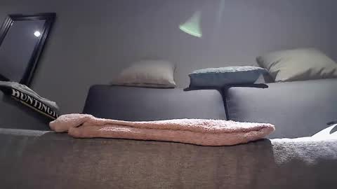 quik32 online show from March 8, 4:45 am