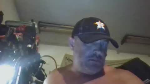 Snapshot of quikkynikky chatting on May 27, 12:07 am SeLaCome online show from May 27, 12:07 am