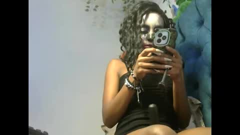 Snapshot of quin_z chatting on November 1, 11:40 pm quin_z online show from November 1, 11:40 pm