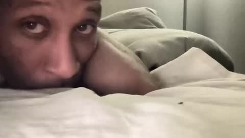 Snapshot of quindre chatting on October 12, 9:08 am quindre online show from October 12, 9:08 am