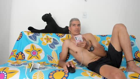 QuinnAndPuma online show from December 11, 1:15 am