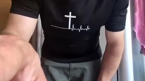 Snapshot of quintinvw0011 chatting on February 5, 10:09 am quintinvw0011 online show from February 5, 10:09 am