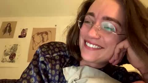quiverphoenix online show from May 27, 12:07 am