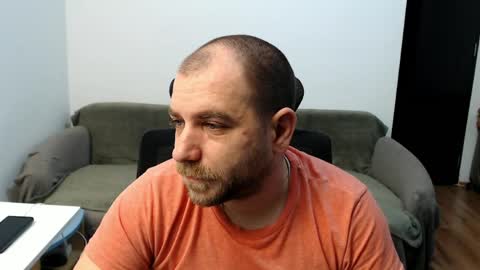 R0bila online show from April 11, 10:03 pm